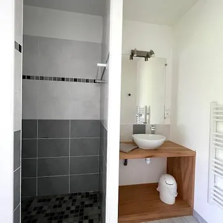 La Bourdetaise Pour 8 Personnes Holiday home *