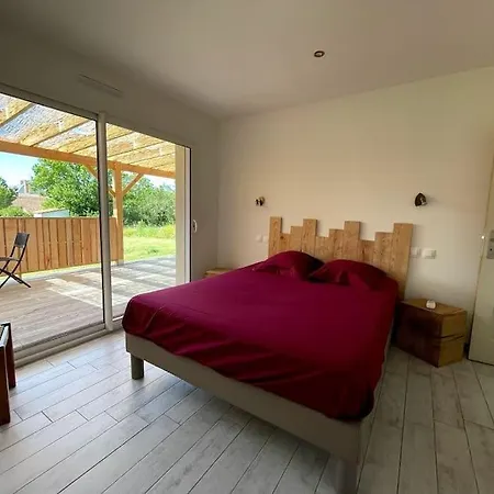 La Bourdetaise Pour 8 Personnes Holiday home Le Bourdet