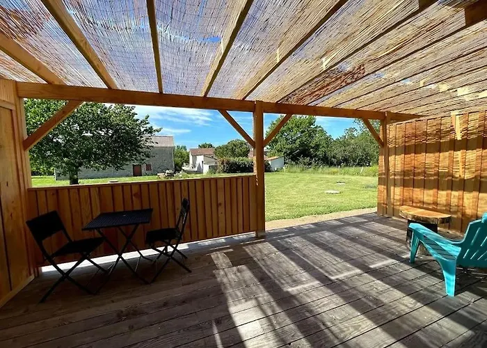 La Bourdetaise Pour 8 Personnes * Le Bourdet