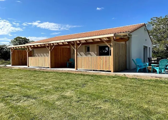 La Bourdetaise Pour 8 Personnes Сasa de vacaciones Le Bourdet